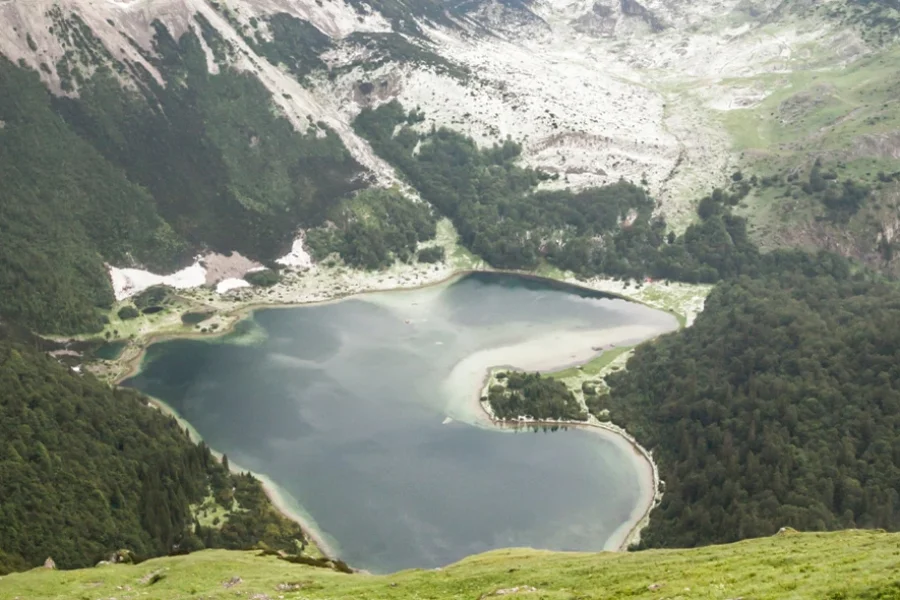 Posjeta Trnovačkom jezeru